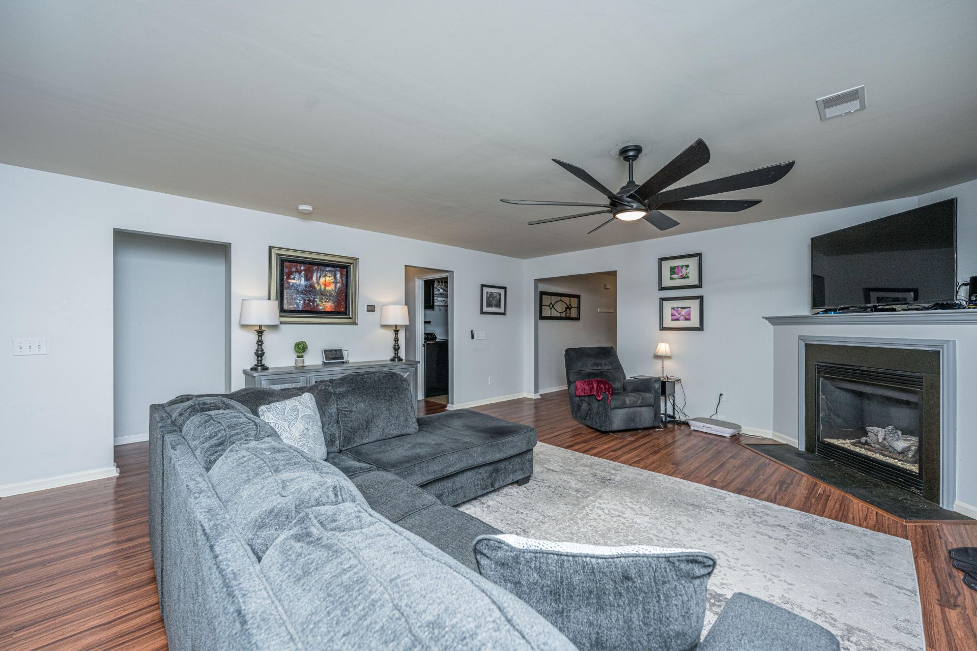 224 Myrtle Way Photo 10