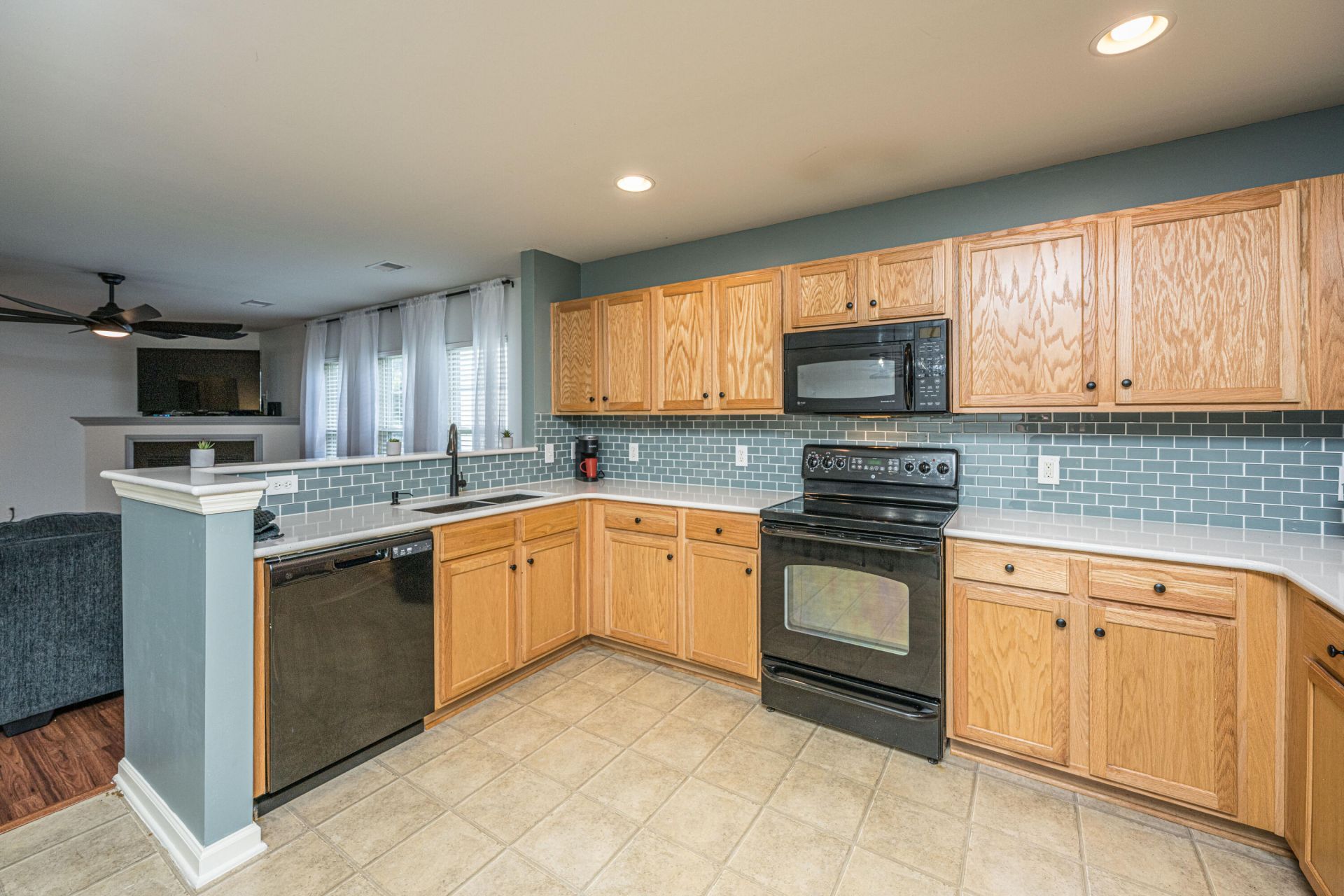 224 Myrtle Way Photo 13