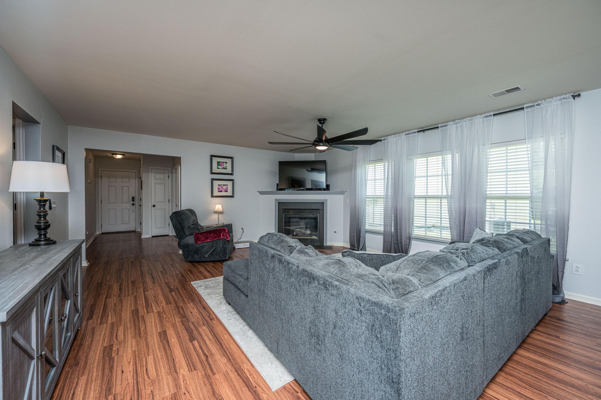 224 Myrtle Way Photo 9