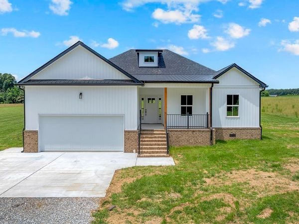 84 Meadowood Ln , Winchester, TN 37398
