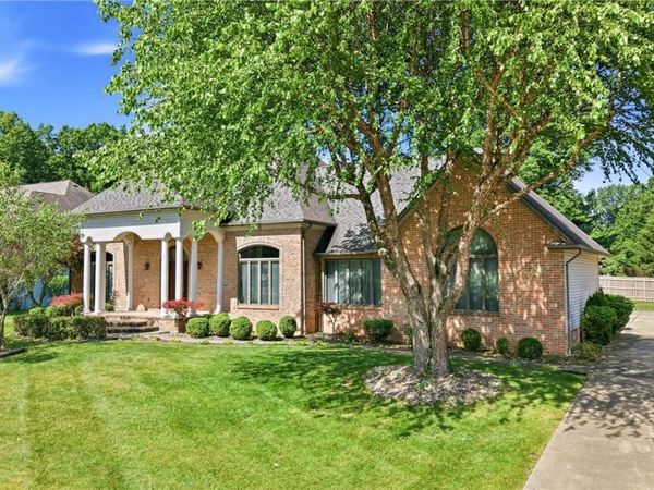 115 Lakhani Lane , Canfield, OH 44406