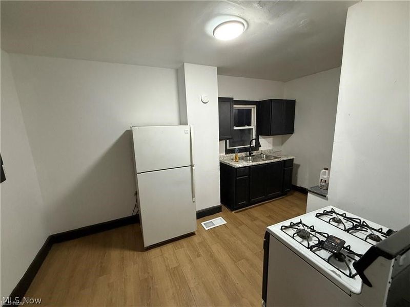 2113 West 104th Street, Cleveland, OH 44102 Photo 8