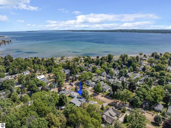 529 Monroe Street, Traverse City, MI 49684