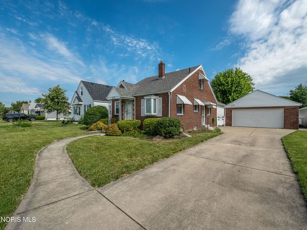 2625 102nd Street , Toledo, OH 43611