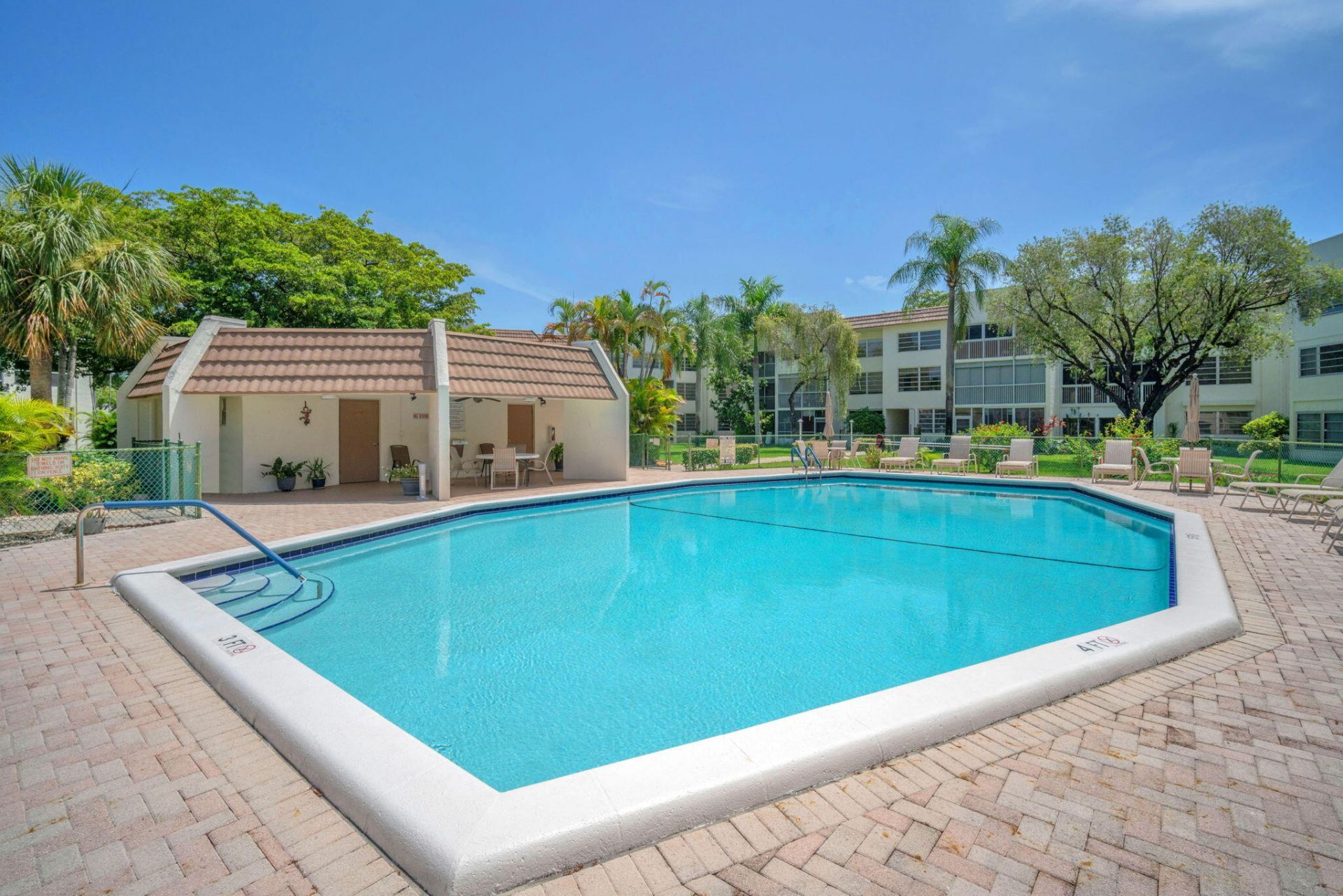 6870 Royal Palm Boulevard, Unit 202m, Margate, FL 33063 Photo
