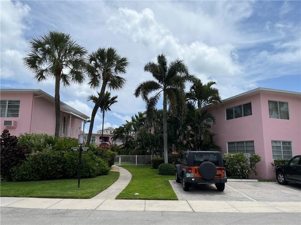 700 Bayshore Drive, Unit 21, Fort Lauderdale, FL 33304 Photo