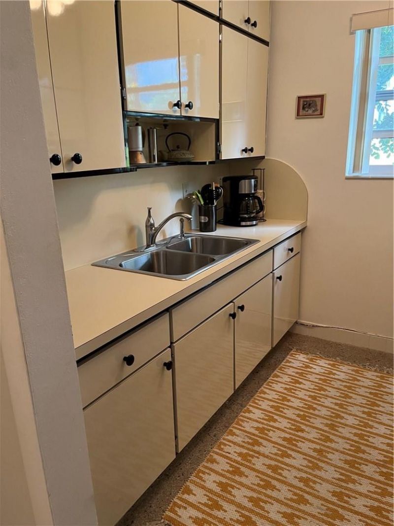 700 Bayshore Drive, Unit 21, Fort Lauderdale, FL 33304 Photo