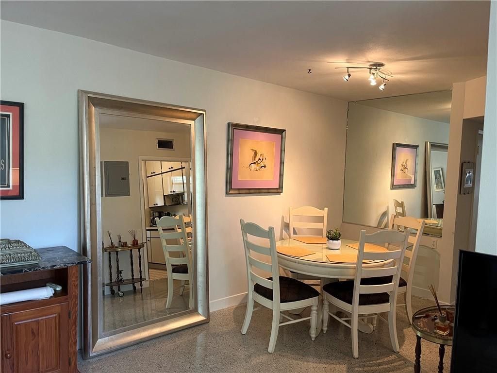 700 Bayshore Drive, Unit 21, Fort Lauderdale, FL 33304 Photo