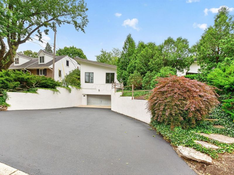 1980 Hillside Drive , Columbus, OH 43221 Photo 137