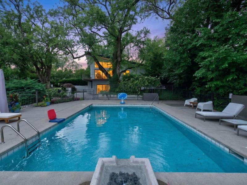 1980 Hillside Drive , Columbus, OH 43221 Photo 140
