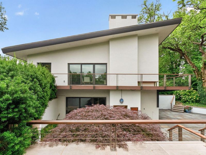 1980 Hillside Drive , Columbus, OH 43221 Photo 2