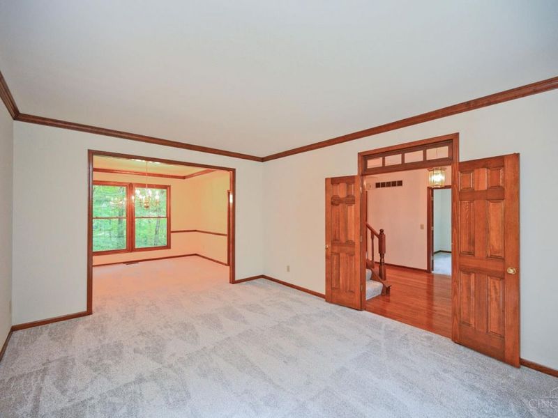 8650 Green Road, Anderson Twp, OH 45255 Photo 6