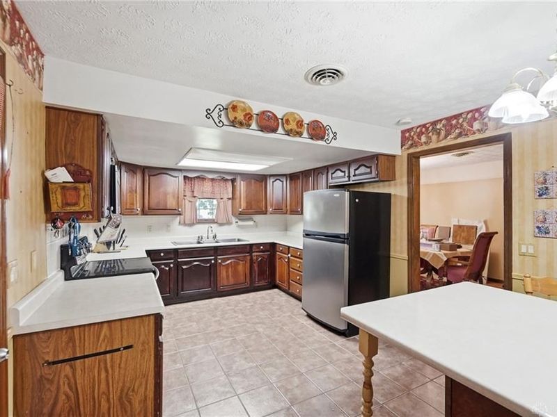 4756 Whitehead Court, West Alexandria, OH 45381 Photo 11