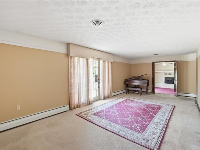 4756 Whitehead Court, West Alexandria, OH 45381 Photo 6