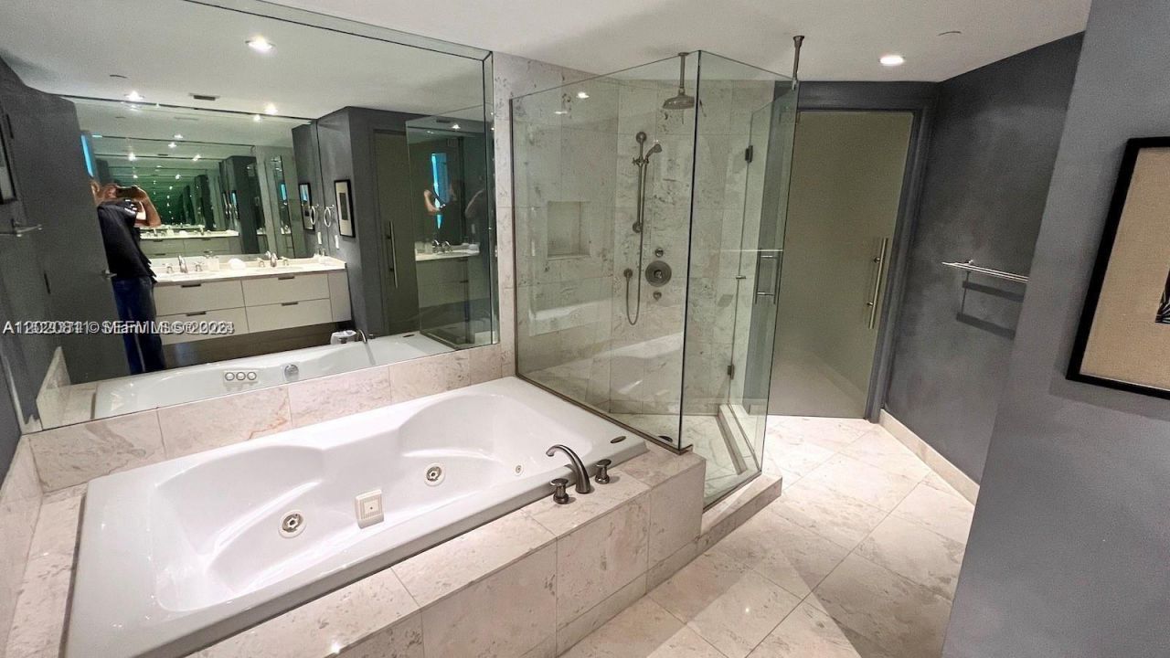 9401 Collins Ave , Unit 603, Surfside, FL 33154 Photo