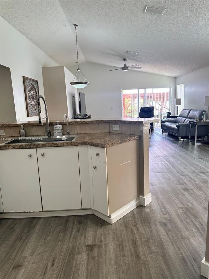 4025 Pine Ridge Ln , Weston, FL 33331 Photo