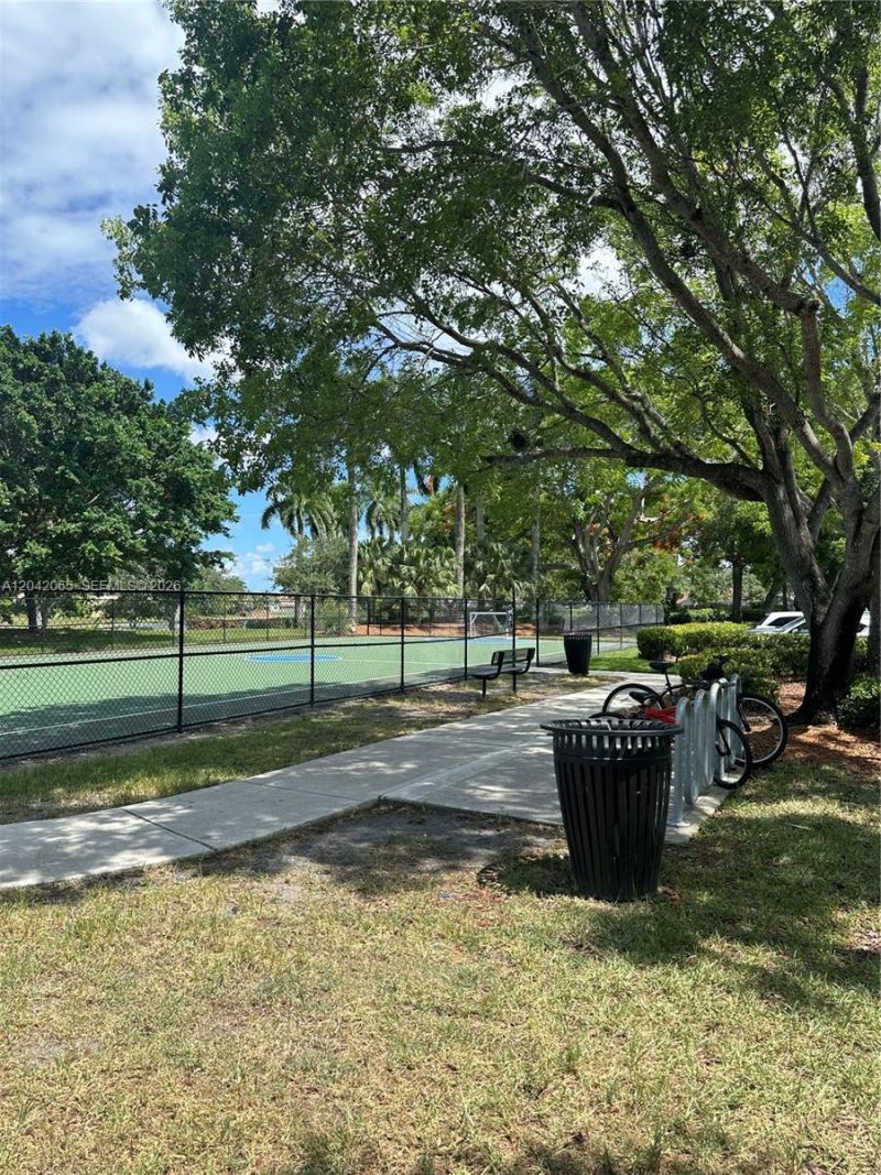 4025 Pine Ridge Ln , Weston, FL 33331 Photo