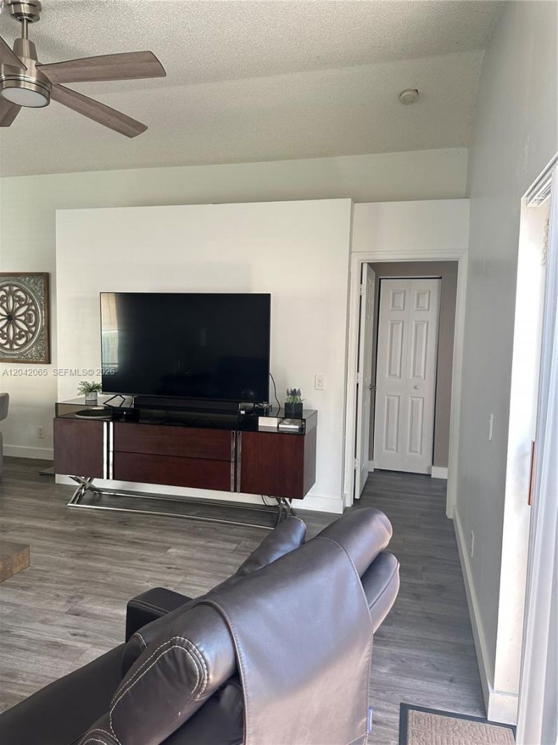 4025 Pine Ridge Ln , Weston, FL 33331 Photo
