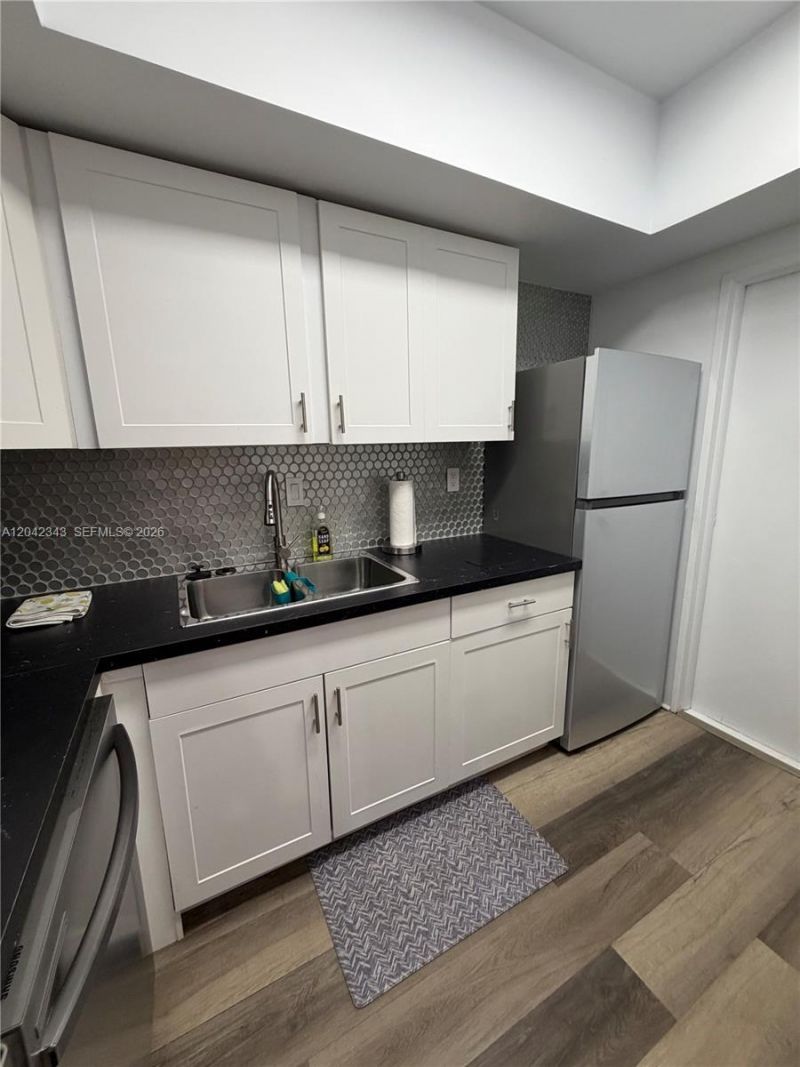 1967 S Ocean Blvd, Unit 308, Lauderdale by the Sea, FL 33062 Photo