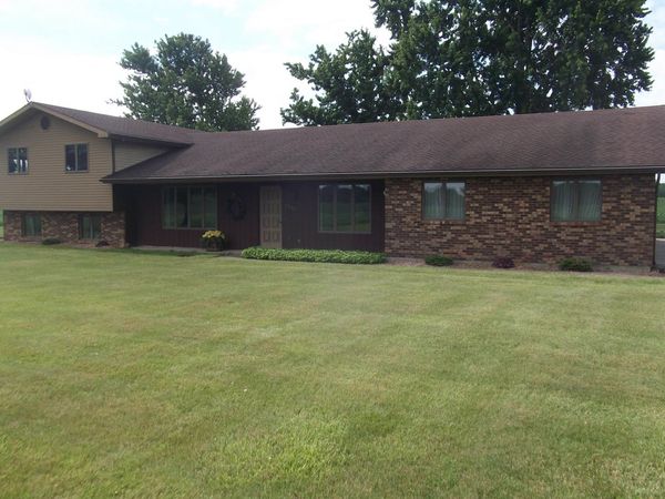 4565 E 100 N, Angola, IN 46703