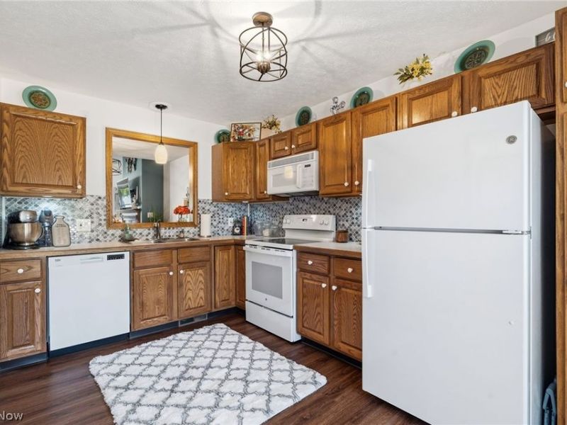4630 Preserve Drive NW, Canton, OH 44708 Photo 8