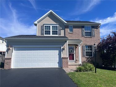 3323 Dandelion Trail , Canandaigua, NY 14424