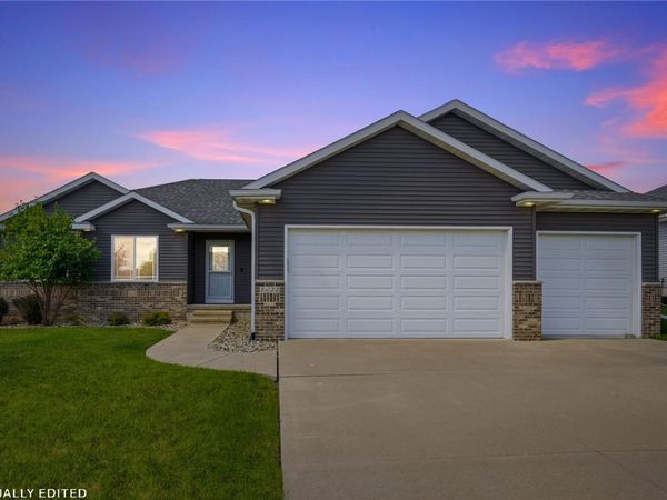 1622 Para Drive, Marion, IA 52302