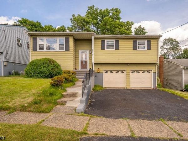 2037 Tampa Ter, Union, NJ 07083