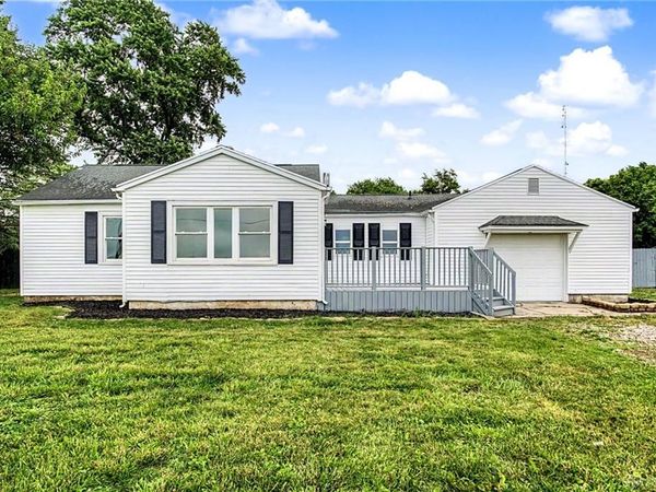 9106 Franklin Madison Road, Franklin Twp, OH 45327
