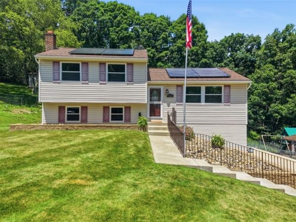 728 Skyview Dr, Cranberry Twp, PA 16066