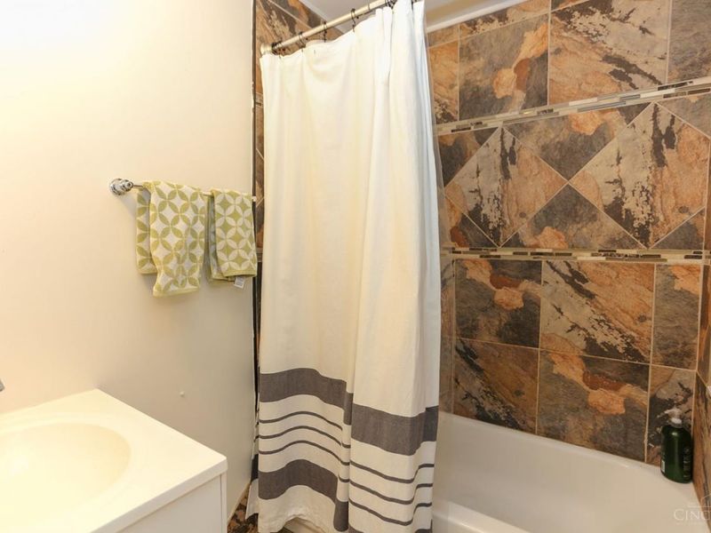 539 Jefferson Avenue, Reading, OH 45215 Photo 12