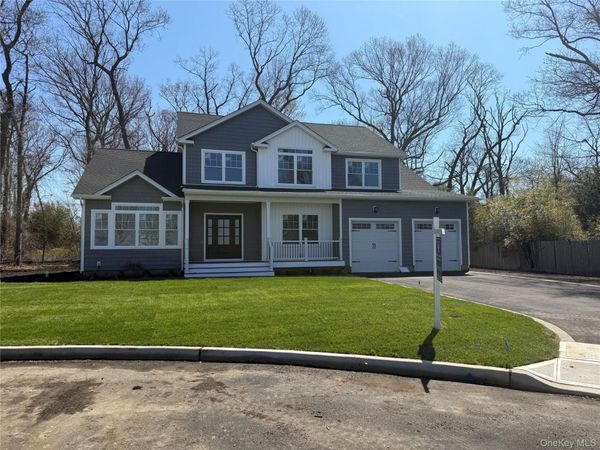 3 lotto Court , Lake Grove, NY 11755
