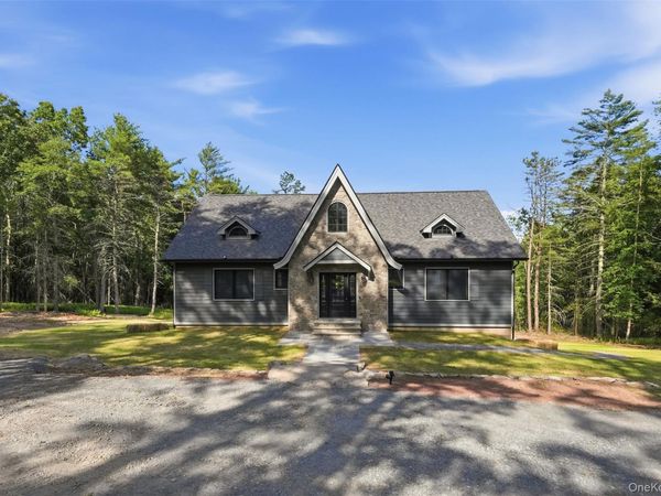 300 Van Tuyl Road , Barryville, NY 12719