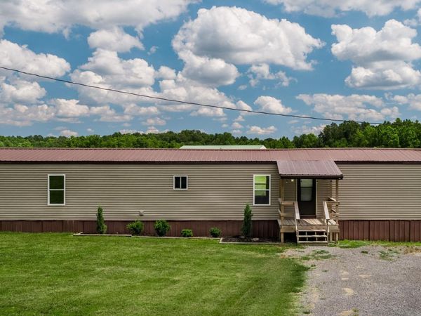 24017 Old Salt Trail, Stonefort, IL 62987
