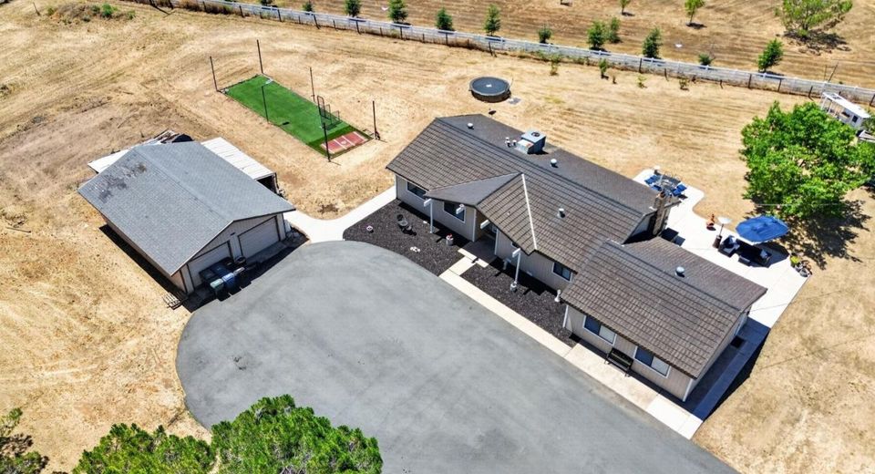 11890 Cresthill Dr, Elk Grove, CA 95624 Photo