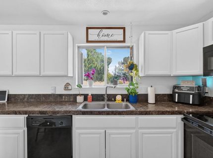11890 Cresthill Dr, Elk Grove, CA 95624 Photo