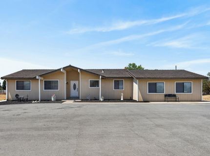11890 Cresthill Dr, Elk Grove, CA 95624 Photo