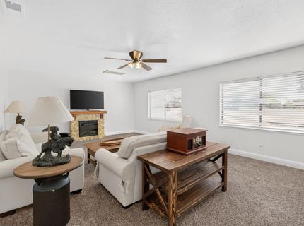 11890 Cresthill Dr, Elk Grove, CA 95624 Photo
