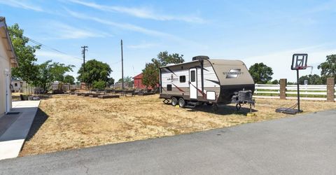 11890 Cresthill Dr, Elk Grove, CA 95624 Photo