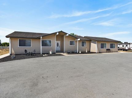 11890 Cresthill Dr, Elk Grove, CA 95624 Photo