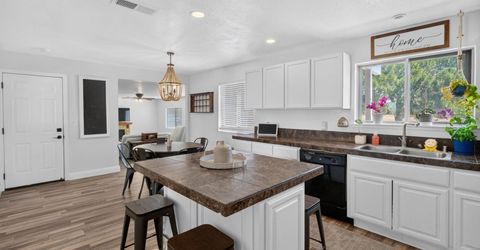 11890 Cresthill Dr, Elk Grove, CA 95624 Photo