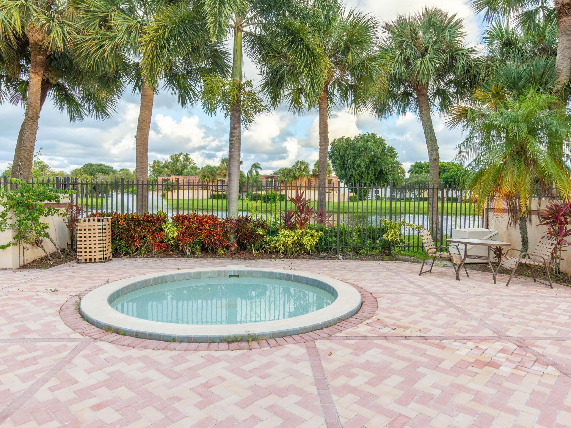 865 Blue Ridge Circle, West Palm Beach, FL 33409 Photo
