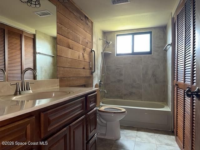 558 Harrison Avenue, Cape Canaveral, FL 32920 Photo
