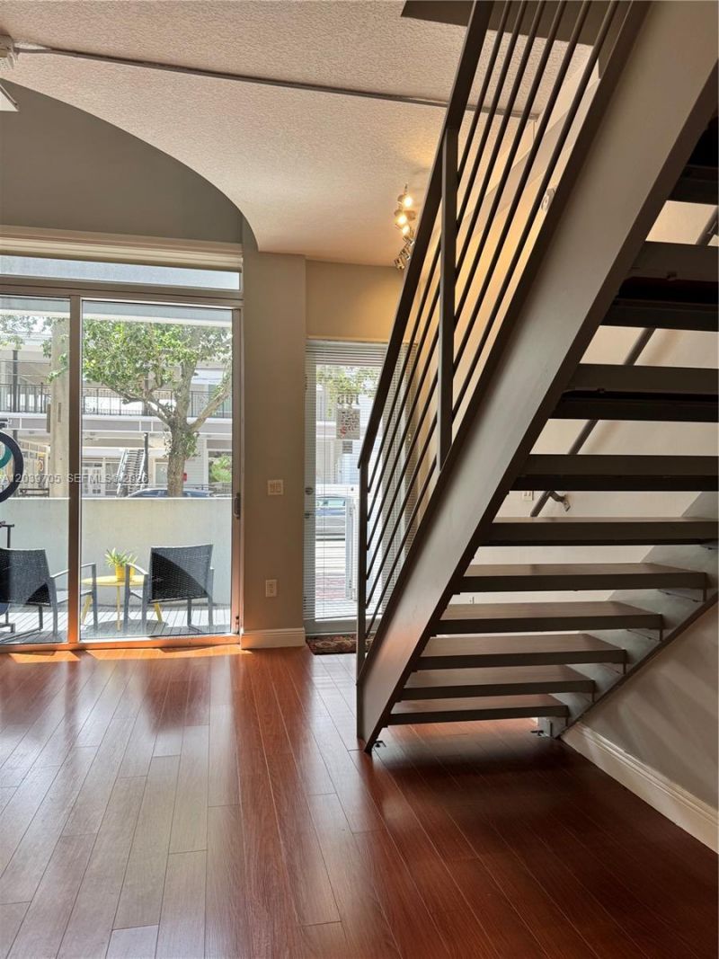 3339 Virginia St , Unit 105, Miami, FL 33133 Photo
