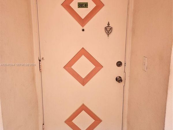 215 SE 3rd Ave , Unit 205A, Hallandale Beach, FL 33009