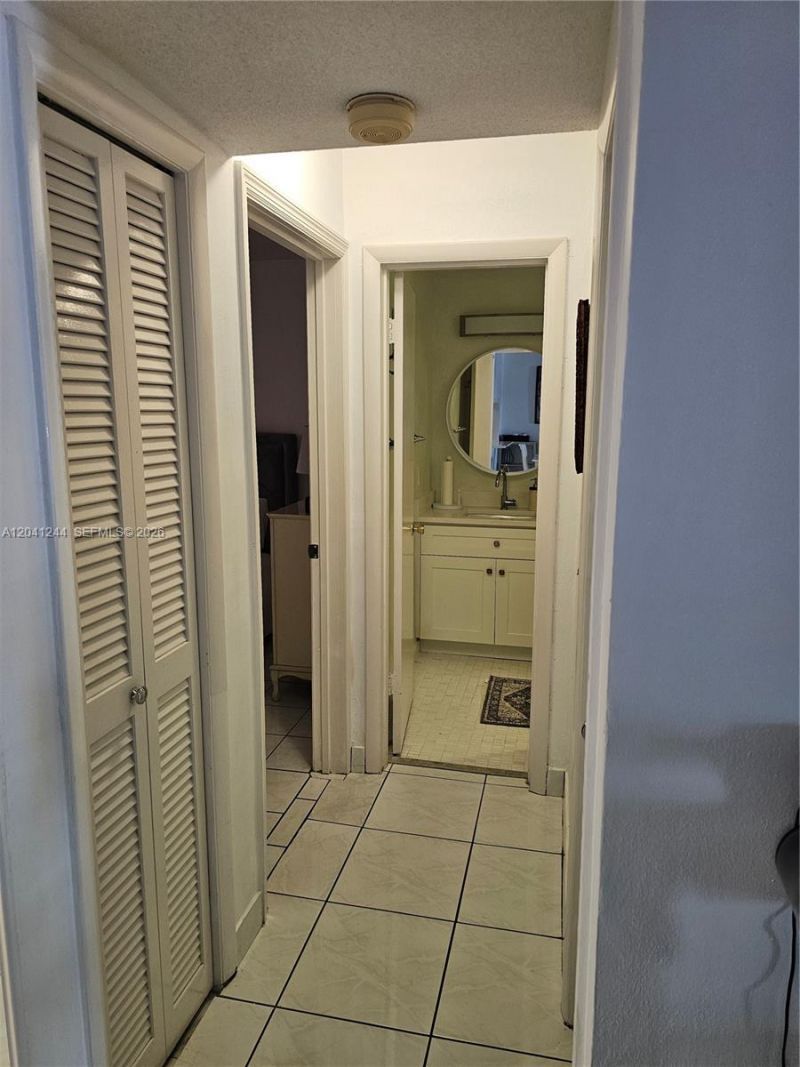 215 SE 3rd Ave, Unit 205A, Hallandale Beach, FL 33009 Photo