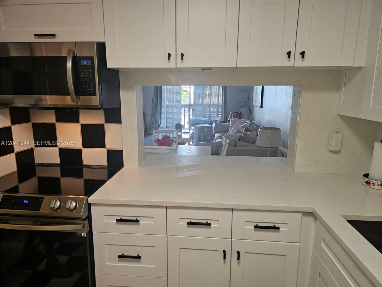 215 SE 3rd Ave, Unit 205A, Hallandale Beach, FL 33009 Photo