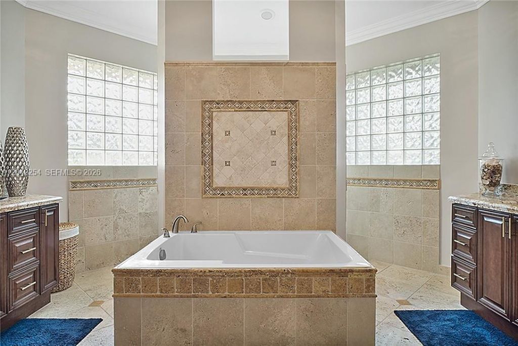 6807 NW 66th Way, Parkland, FL 33067 Photo