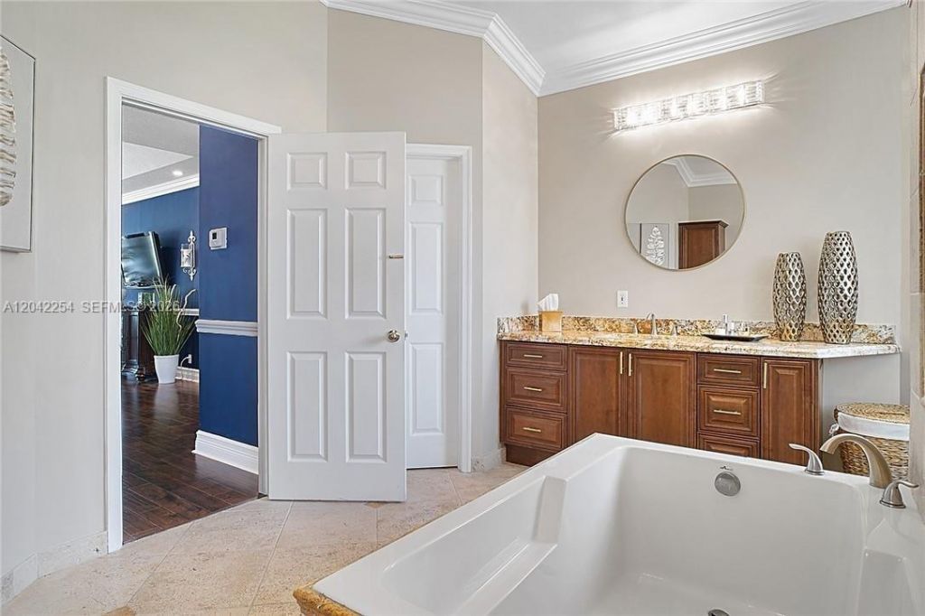 6807 NW 66th Way, Parkland, FL 33067 Photo
