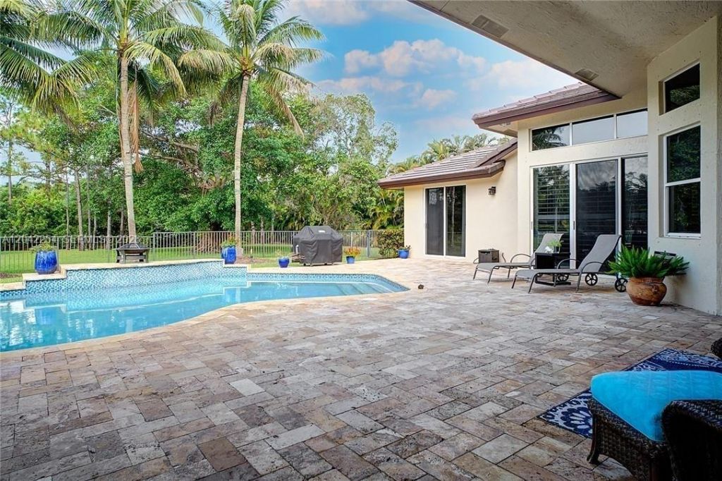 6807 NW 66th Way, Parkland, FL 33067 Photo